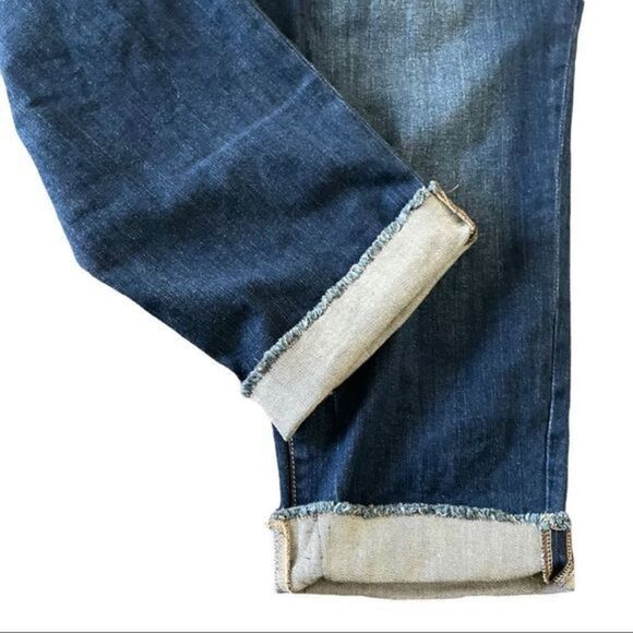 TORRID skinny jeans crop fit Raw hem Size 24 Medium/Dark wash - Picture 7 of 10